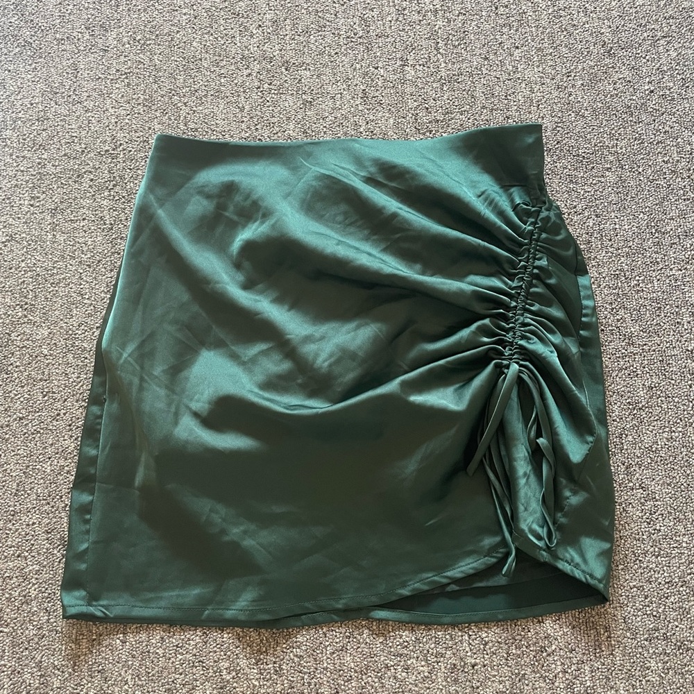 Kendall & Kylie Emerald Green Skirt